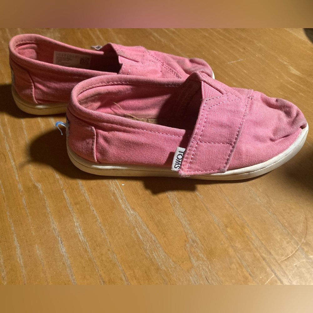 Toms Pink Casual Canvas Shoes